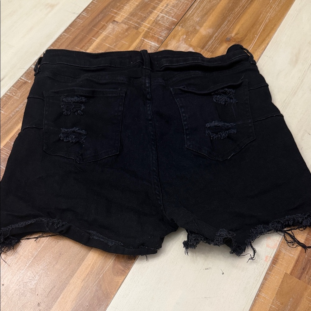 Chic Black Distressed Jean Shorts - Picture 3 of 3